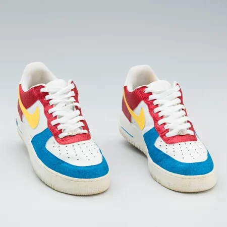 Is Nike fast fashion?
