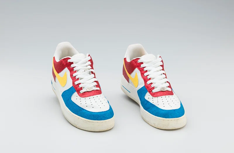 Is Nike fast fashion?